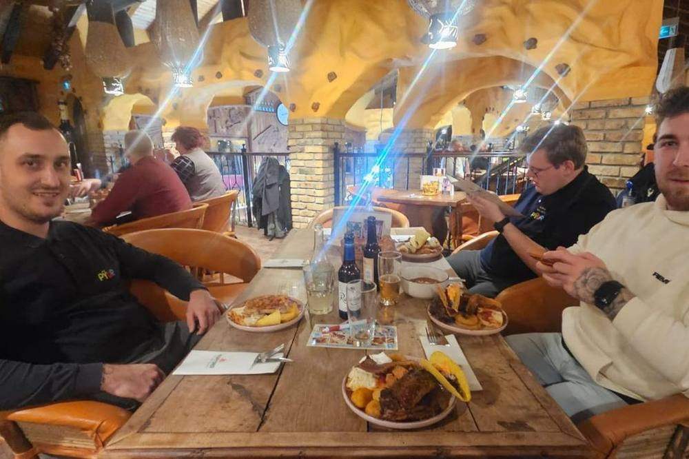 Team beim Essen